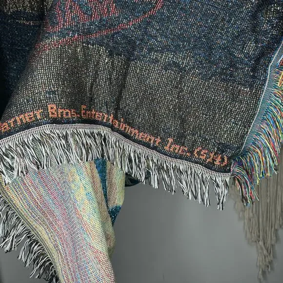 Harry Potter Hogwarts Metallic Woven Throw Blanket - Picture 4 of 5